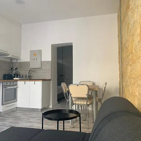 1br House In The Walled *